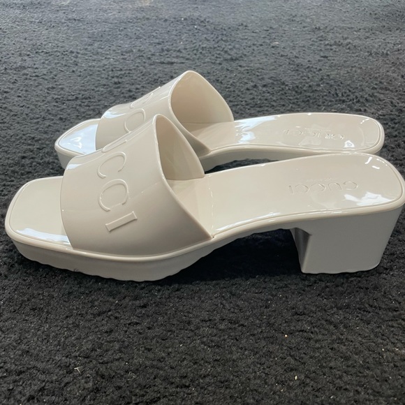 Gucci sandals - Picture 2 of 3